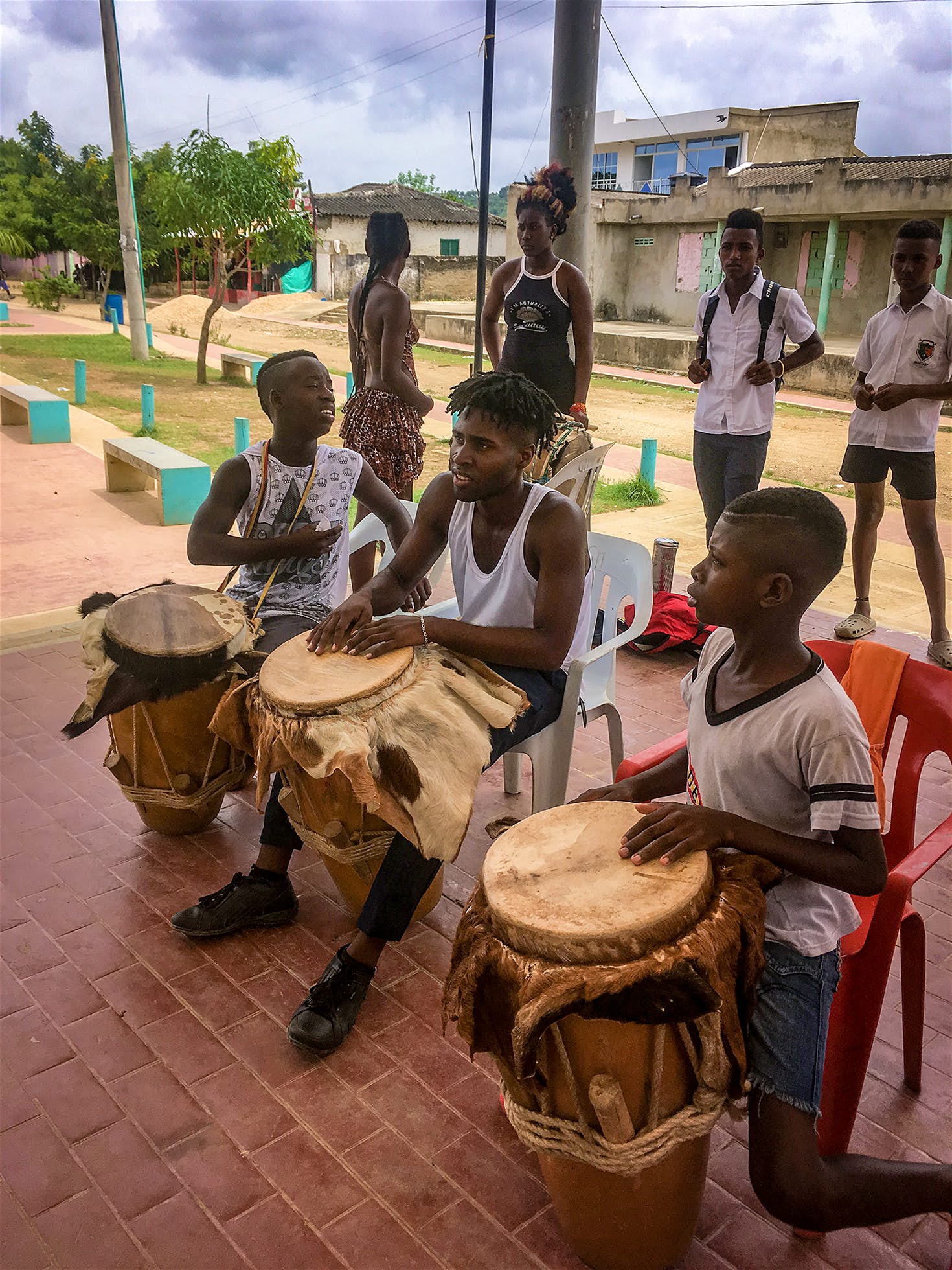 discovering-culture-through-music-and-dance-in-colombia-danielle-dorky